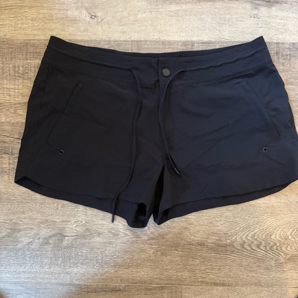 Athleta Women's Black Shorts